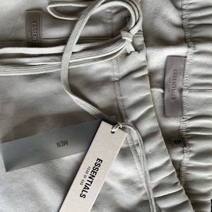Fear of God Essentials Sweatpants - Size XL Wheat